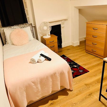 Victorian Woods Bnb イルフォード エクステリア 写真