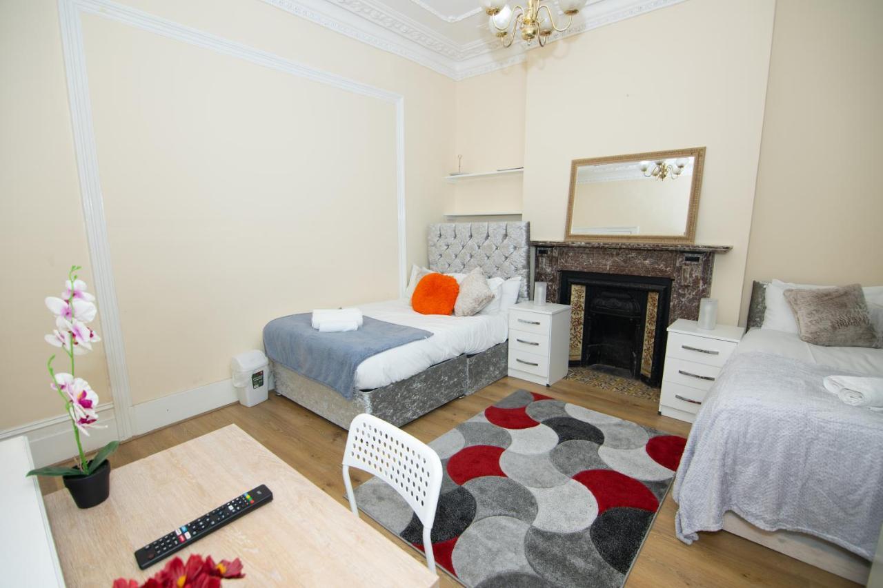 Victorian Woods Bnb イルフォード エクステリア 写真