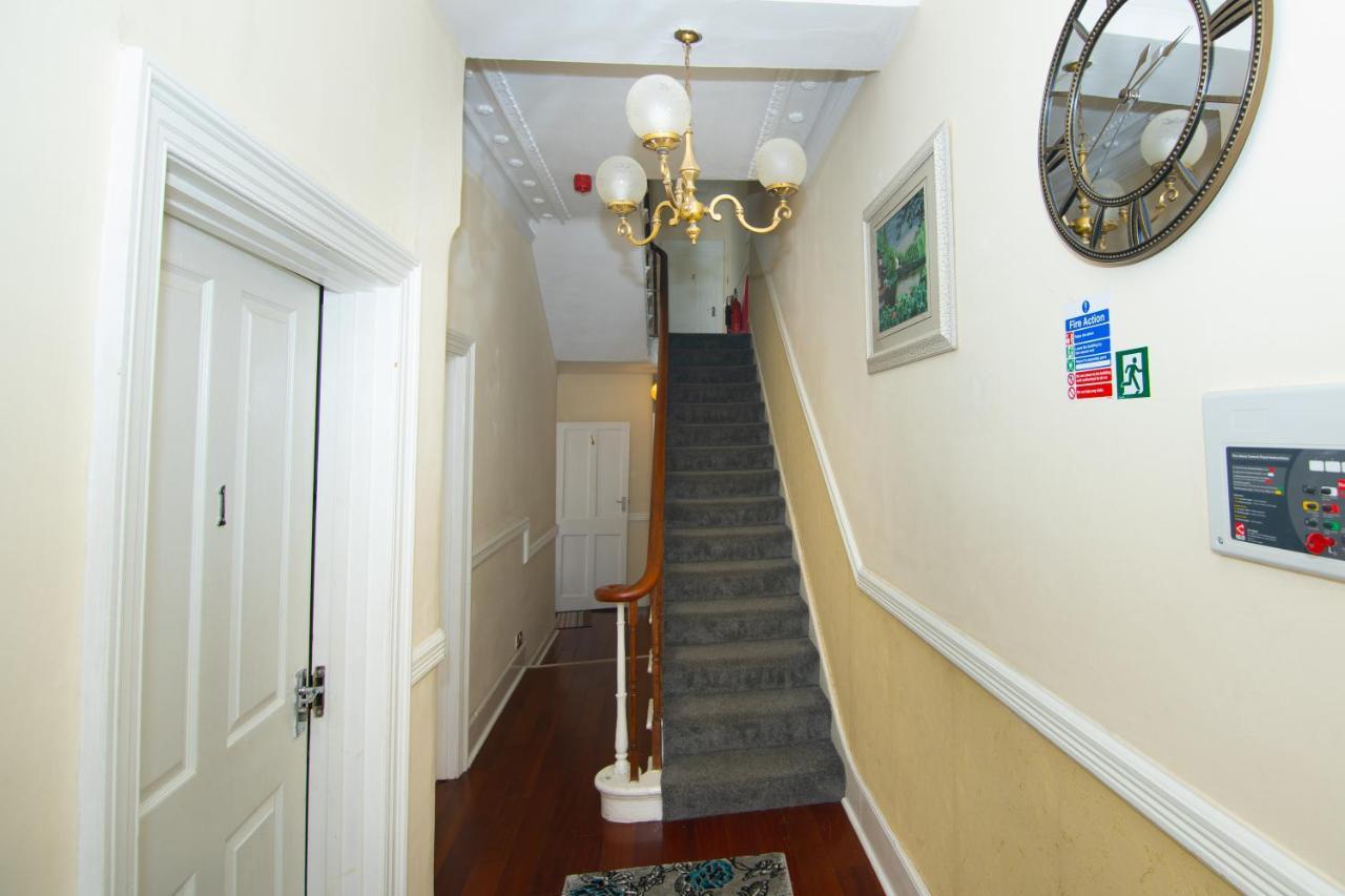 Victorian Woods Bnb イルフォード エクステリア 写真