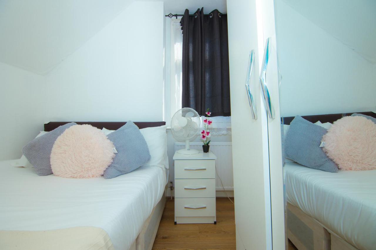 Victorian Woods Bnb イルフォード エクステリア 写真