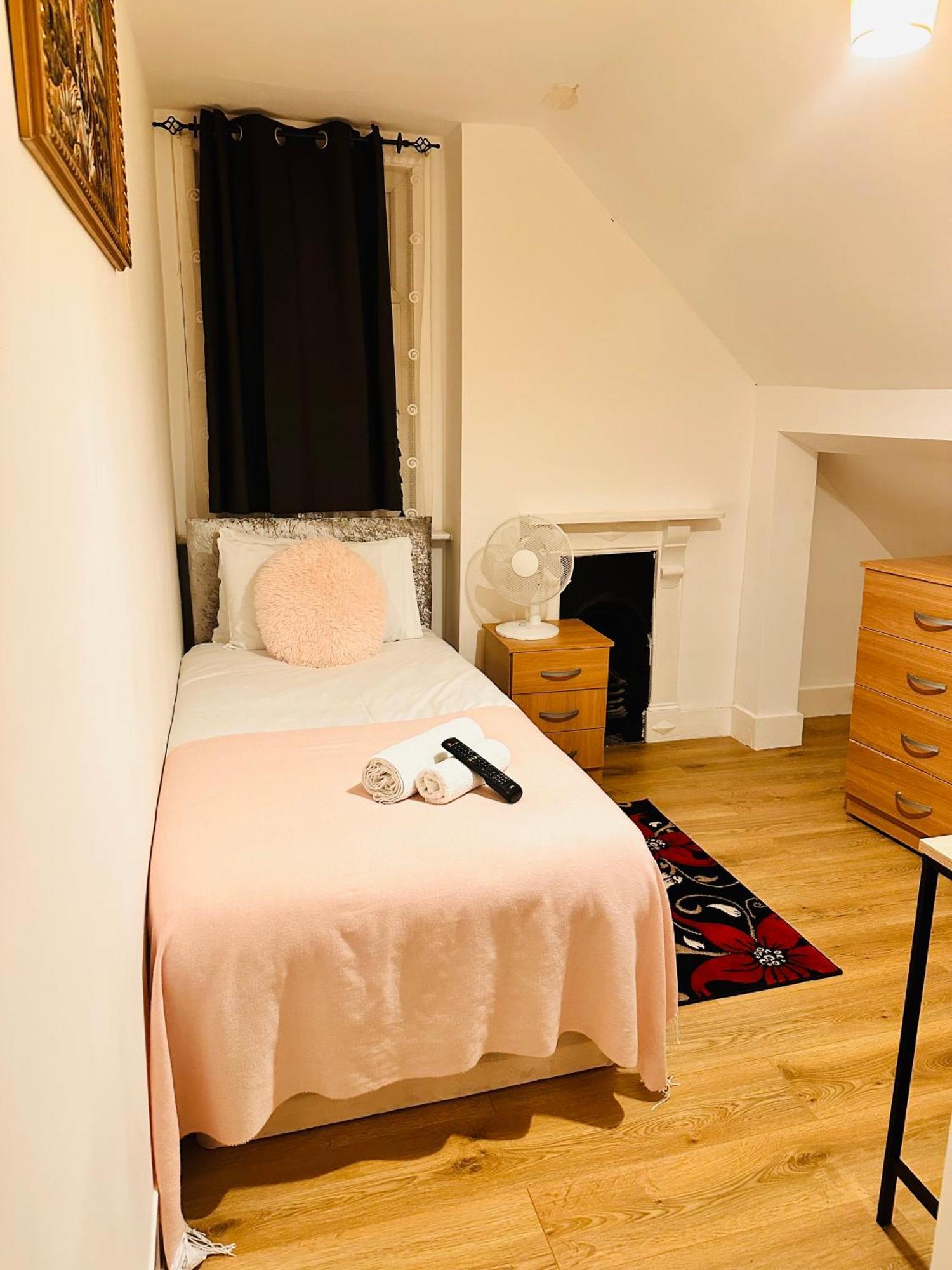 Victorian Woods Bnb イルフォード エクステリア 写真