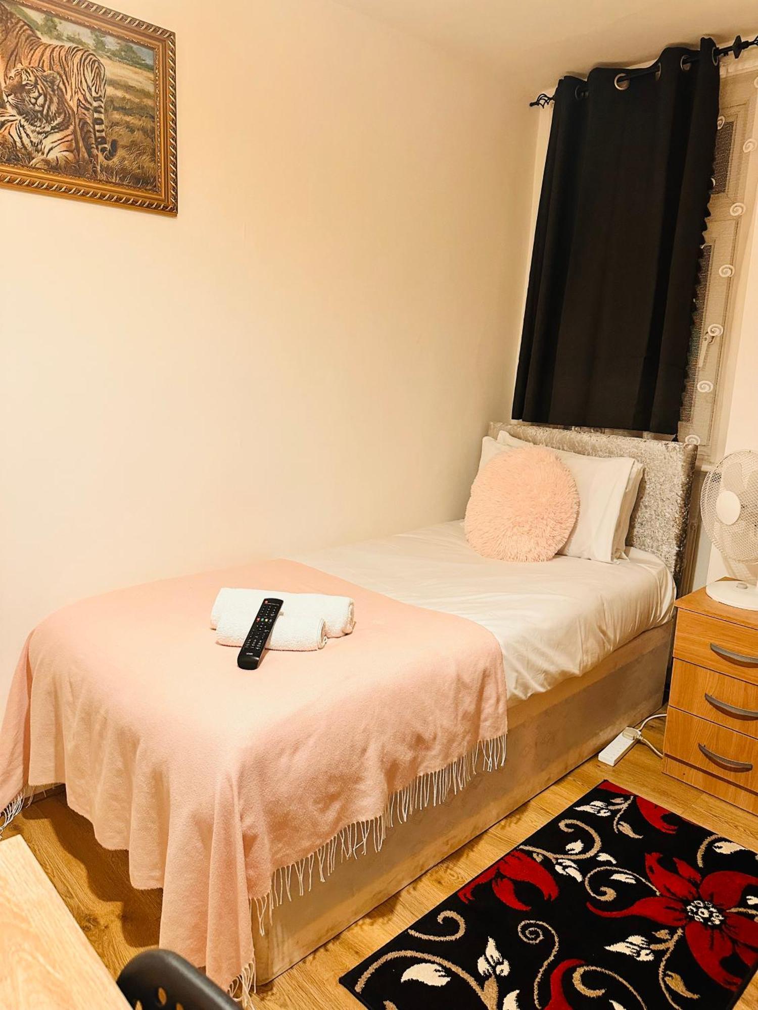 Victorian Woods Bnb イルフォード エクステリア 写真